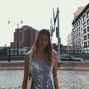 Meet your Posher, Rebecca